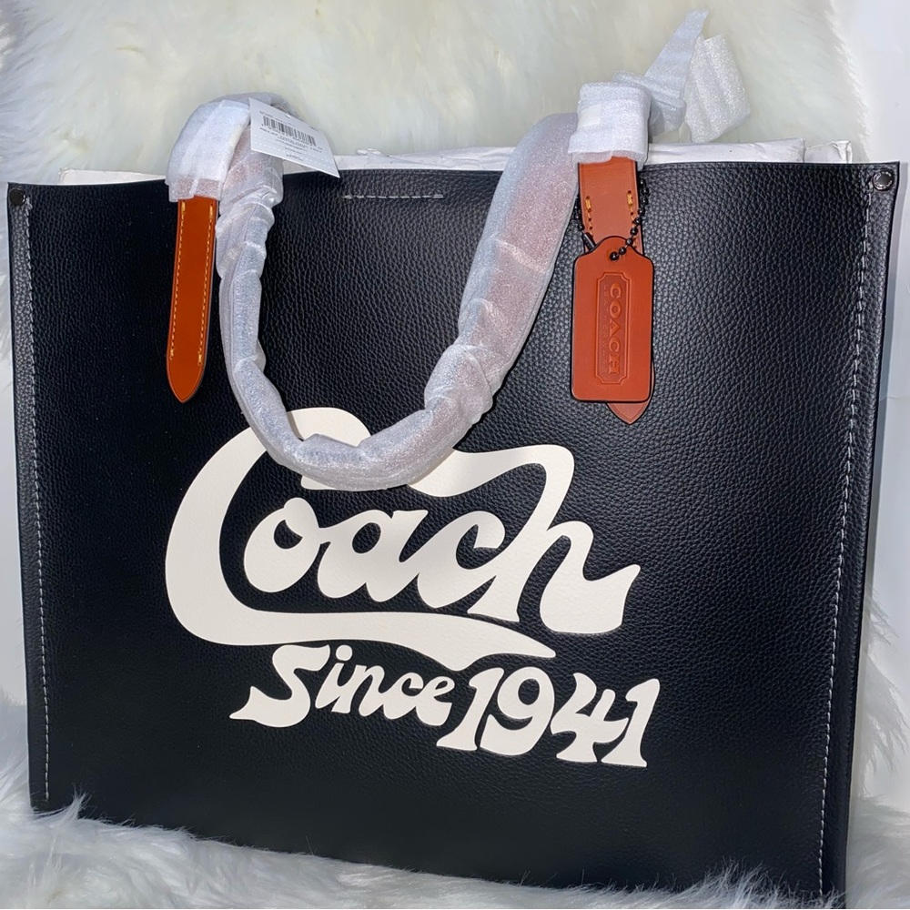 Coach leather XL Tote bag New